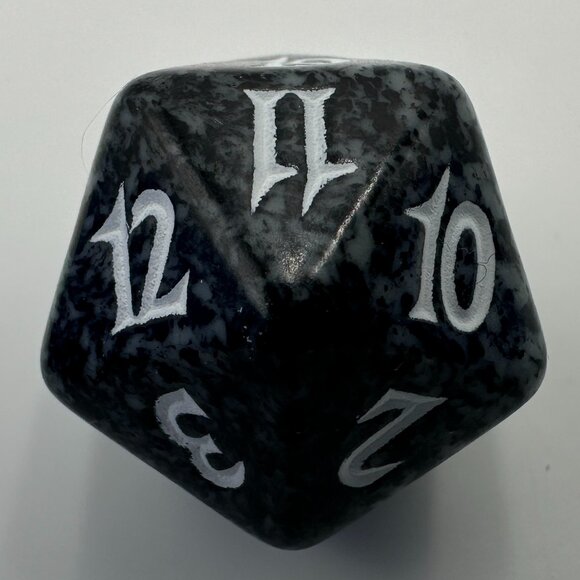 Magic The Gathering 9th Edition Black D20 Spindown Die - Picture 4 of 6